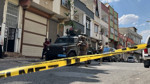 Özel Harekat polisi mahalleyi kuşattı: Silahı ile birlikte yakalandı