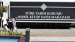 Türk Tarih Kurumu mobil kitap satış mağazası Trabzon'da okurlarla buluştu