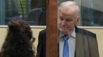 Ölen soykırım suçlusu Ratko Mladiç askeri törenle karşılandı