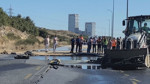 İSKİ borusu patladı, yol çöktü