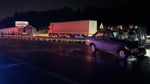 TIR karşı yöne geçip kaza yaptı: 1 yaralı