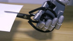 İnsan eli boyutundaki robot el satışa çıktı