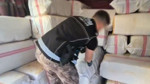 TIR’a otoyolda operasyon: Saman çuvallarıdaki zulalar patatıldı