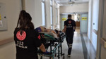 Çadır çekerken 1. kattan düştü