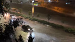 Gaziantep’te sağanak etkili oldu: Yollar göle döndü