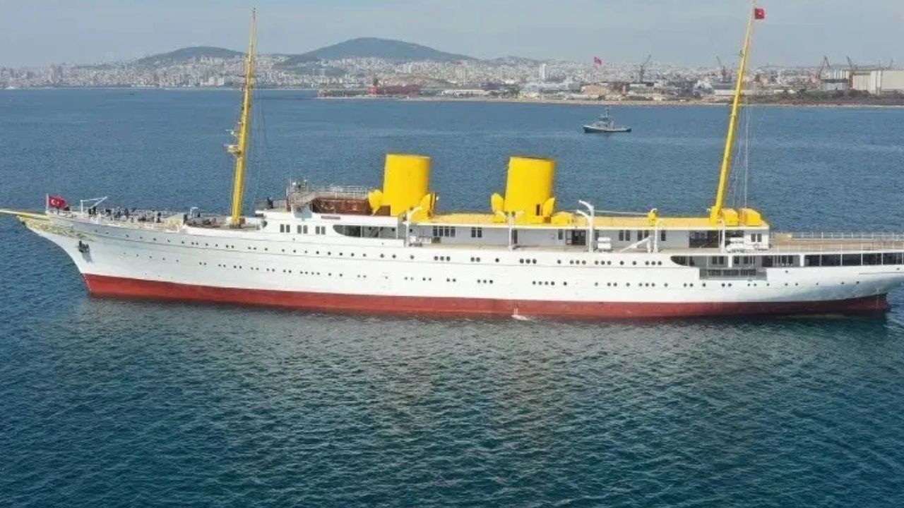 Atatürk'ün Savarona'da İstanbul için verdiği talimat: Her gün önünden geçilen iki meydanın hikayesi - Resim : 3