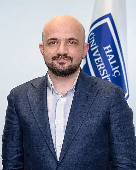 Prof. Dr. Eryarsoy: Mezunlarımıza yapay zekanın, iletişimin ve paranın dilini öğretiyoruz - Resim : 3