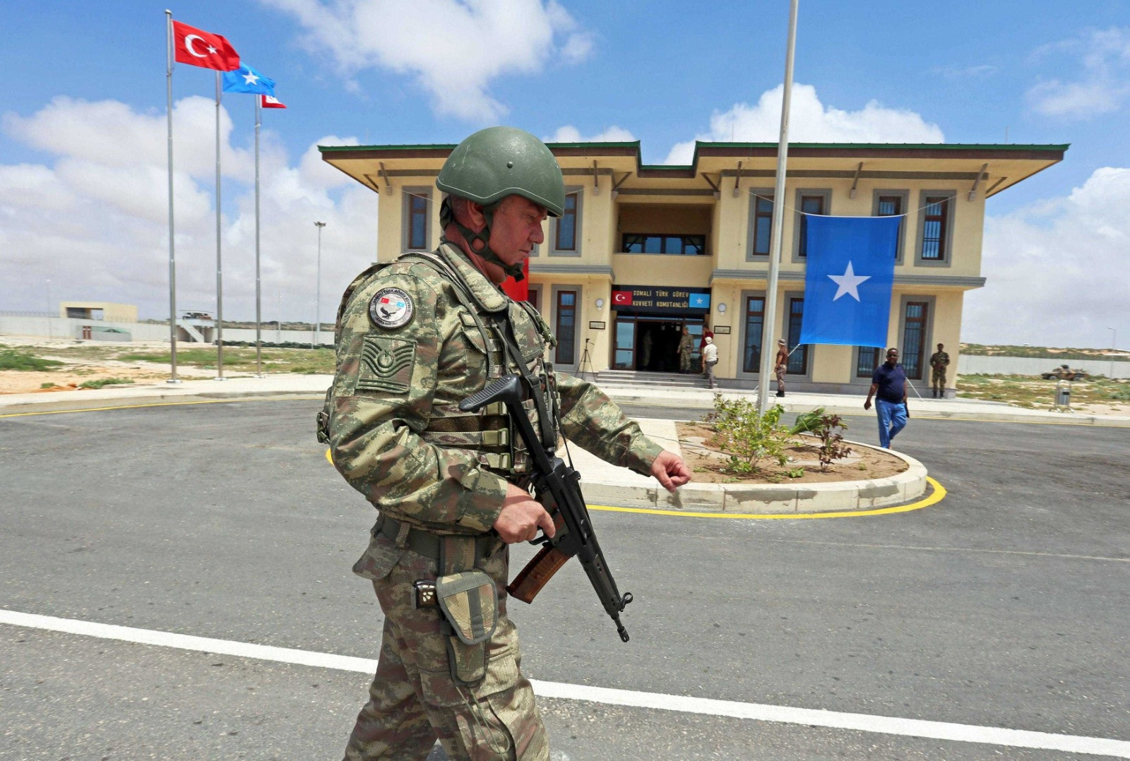 Somali’deki Türk askeri 2 yıl daha görevde kalacak - Resim : 1