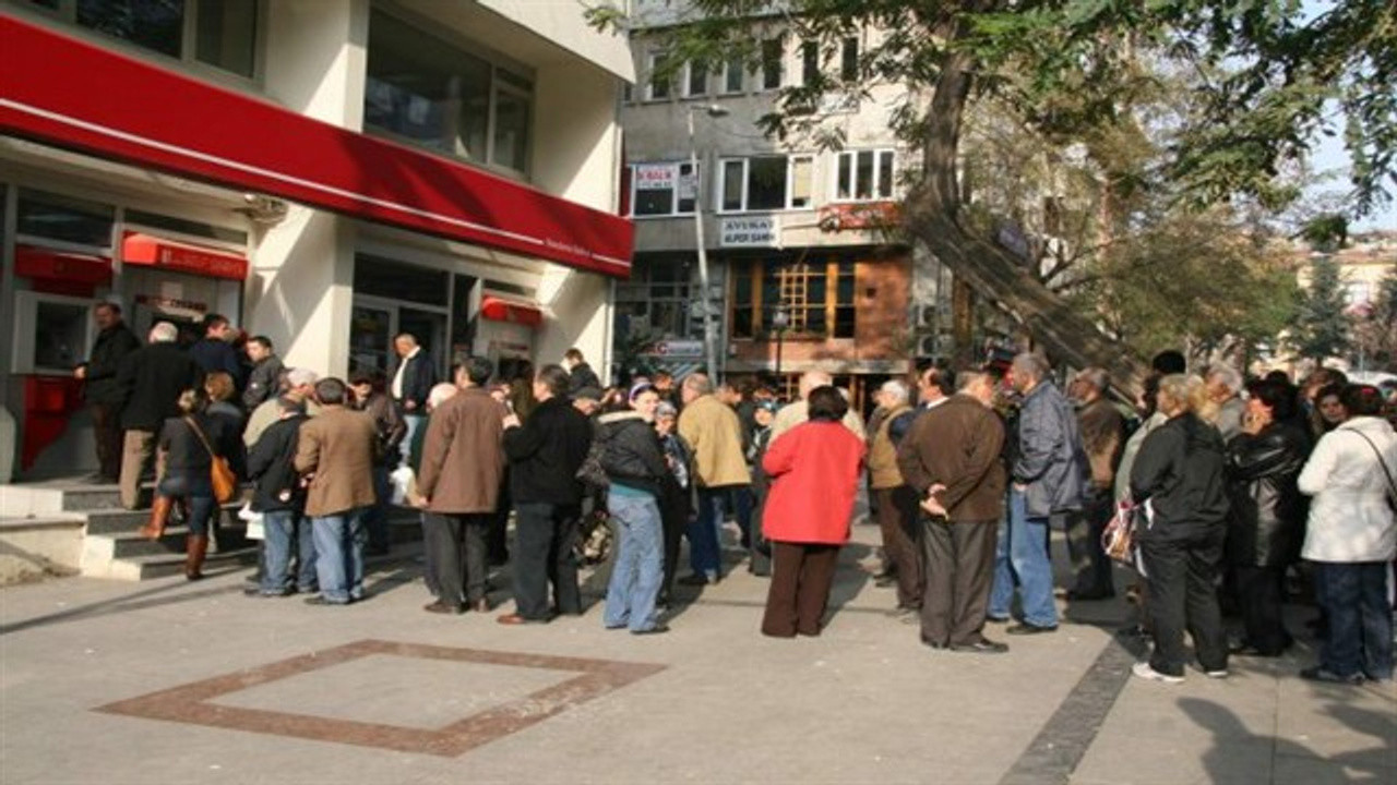 Sarayın duyulmasını istediği konuları köşesine taşıyan Abdülkadir Selvi memur ve emeklilere yapılacak zammı açıkladı - Resim : 1