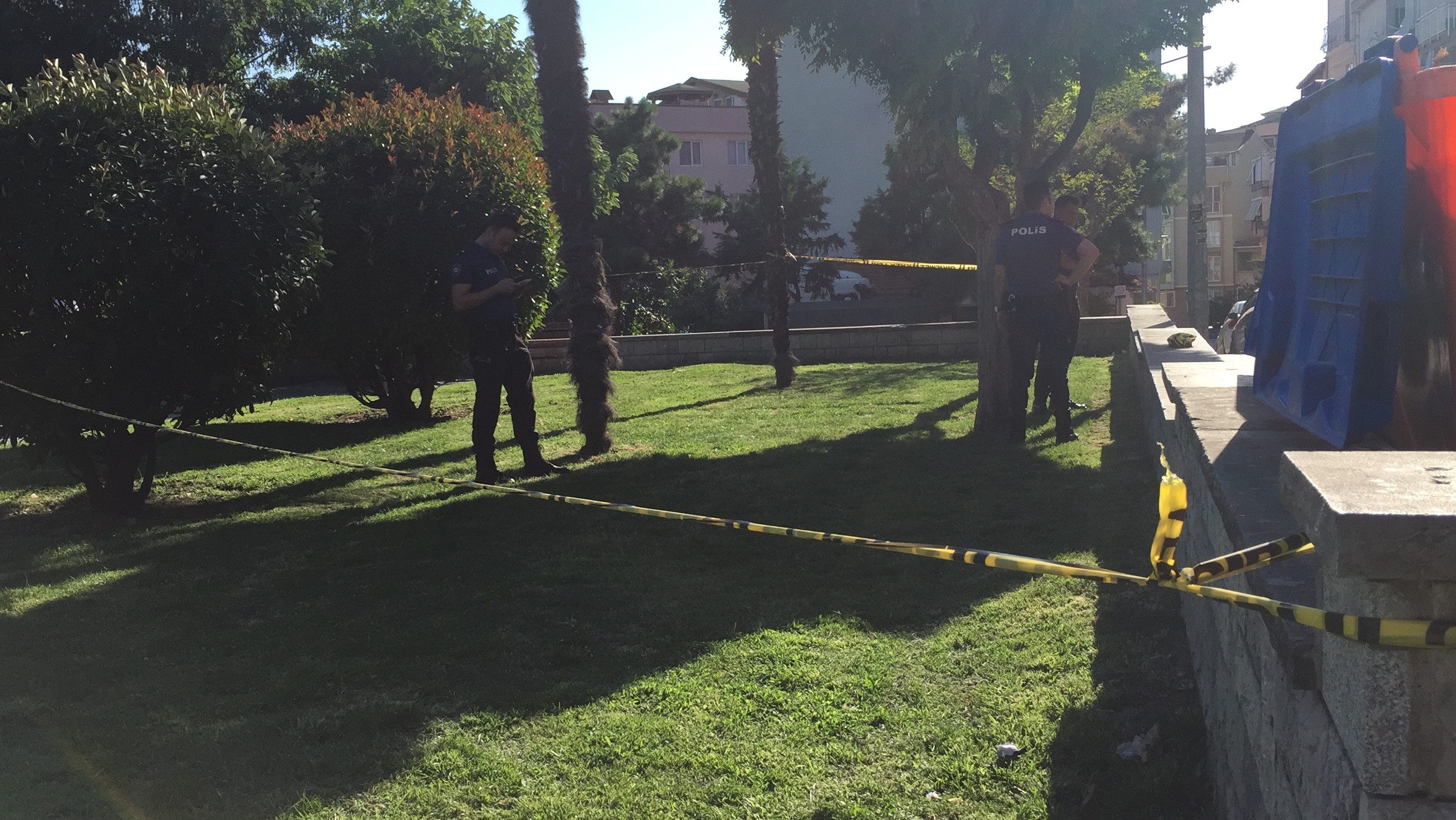 Baba ve oğlu parkta tabancayla vuruldu - Resim : 2