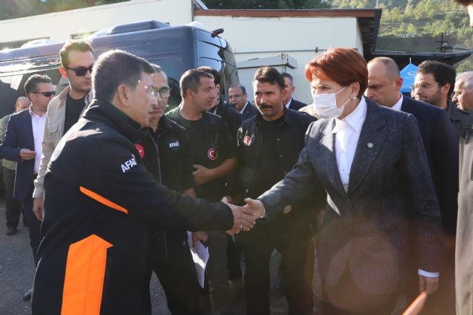 Maden faciasının yaşandığı Bartın'a gelen Meral Akşener'den a&ccedil;ıklama - Resim : 4