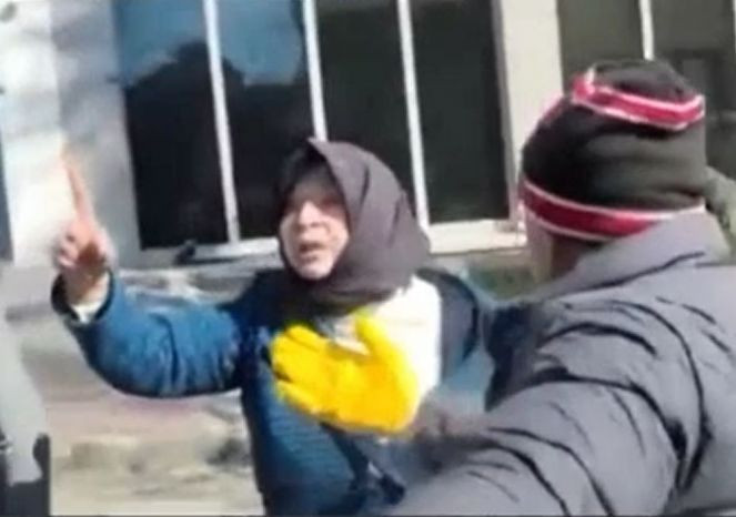 AKP'li eski vekilin boş arabalara efelik yaptığı ortaya çıktı. 'Abla bunlar boş abla, boş bu arabalar' - Resim : 2