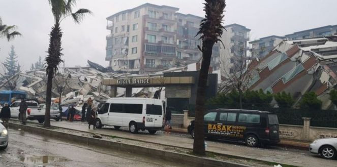 1999 depreminde bir tane Veli Göçer vardı şimdi yüzlerce çıktı - Resim : 3