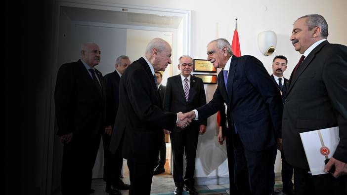 Devlet Bah&ccedil;eli-DEM g&ouml;r&uuml;şmesinin detayları ortaya &ccedil;ıktı. İşte iktidara sunulan 3 talep&hellip;