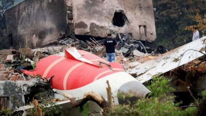 Hindistan’daki uçak kazasının ön raporu ortaya çıktı: 270 kişi hayatını kaybetmişti