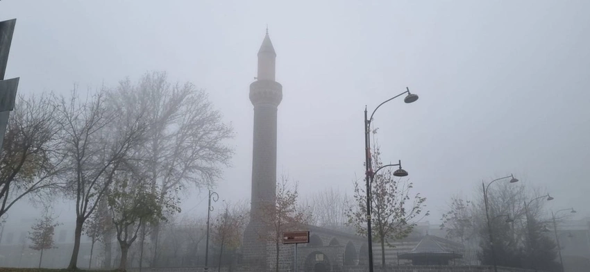 diyarbakirda-sis-ucak-seferlerinde-qr6x.webp
