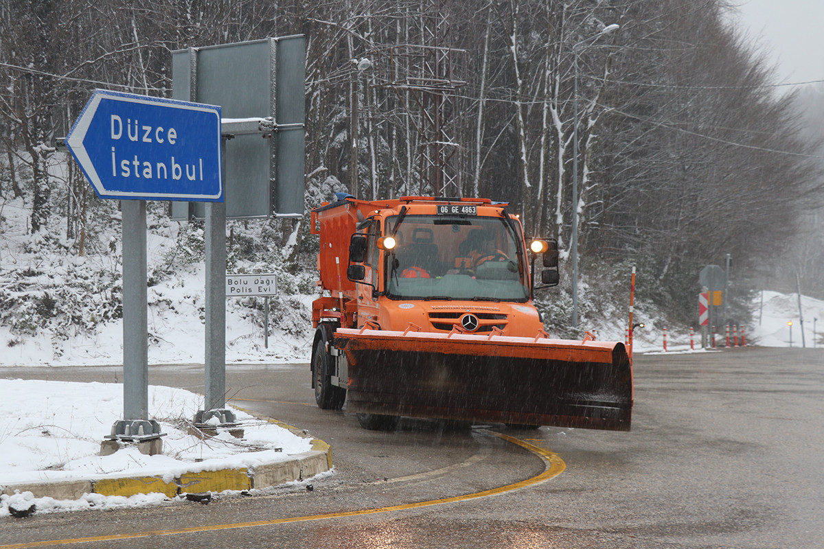 istanbul-ve-ankaraya-gidecekler-dikkat-kar-basladi-yenicag-2.jpg