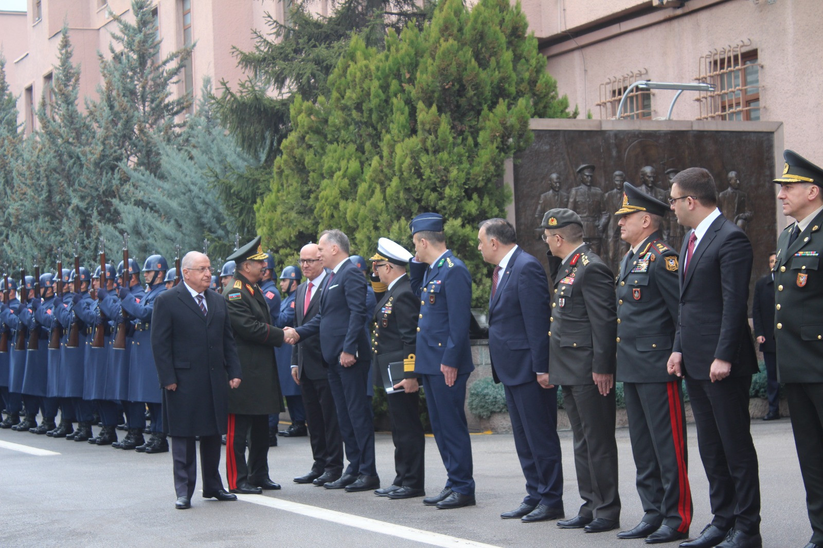 bakan-guler-azerbaycanli-mevkidasi-hasa-yenicag3.jpg
