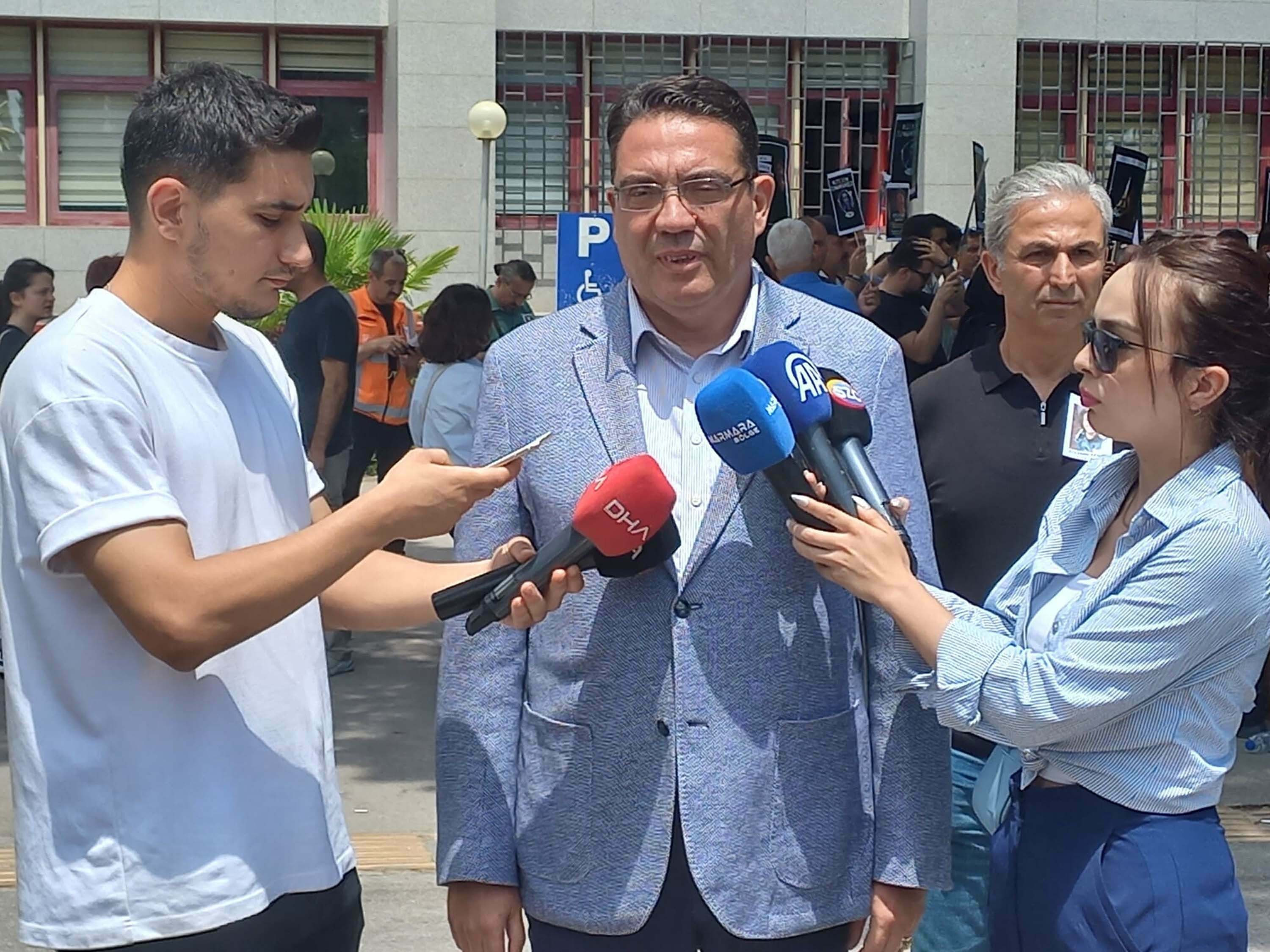 universiteli-kurye-ata-emre-akmanin-katili-25-bicak-darbesini-hatirlamadi-yenicag-27-001.jpg