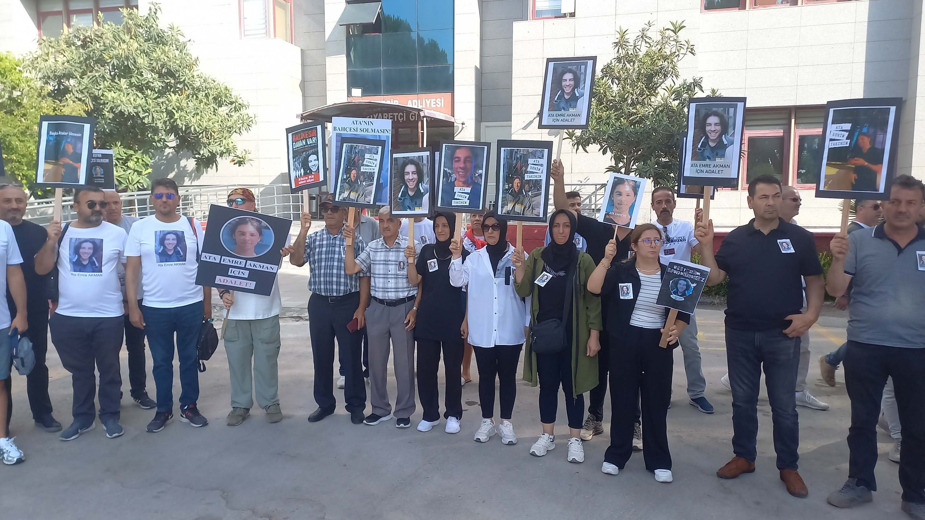 universiteli-kurye-ata-emre-akmanin-katili-25-bicak-darbesini-hatirlamadi-yenicag-3.jpg
