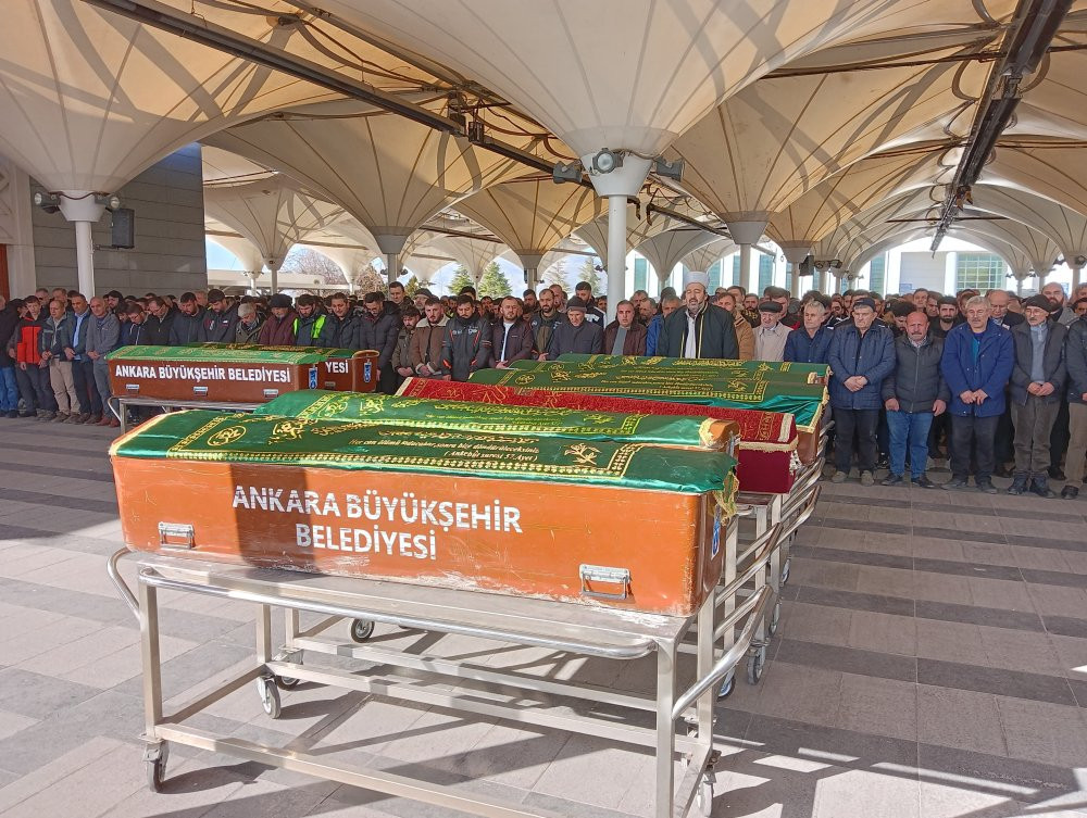 Kazada ölen motokurye, son yolculuğuna uğurlandı