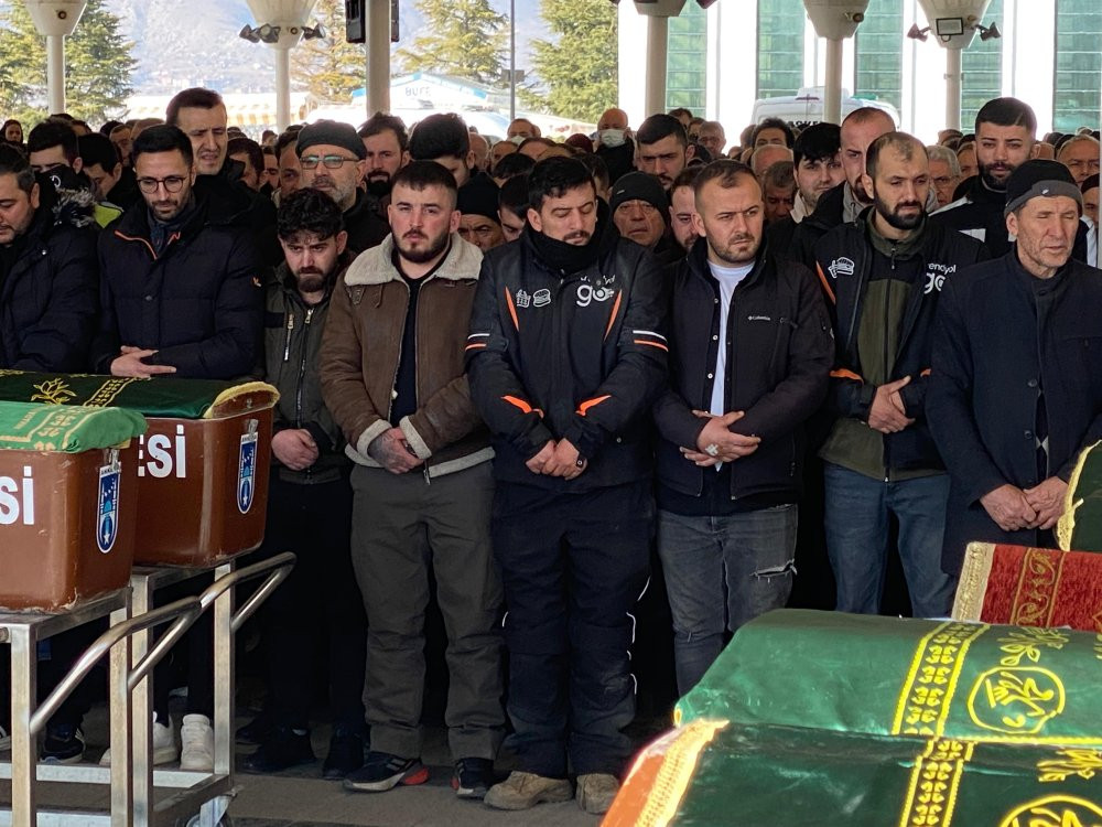 Kazada ölen motokurye, son yolculuğuna uğurlandı