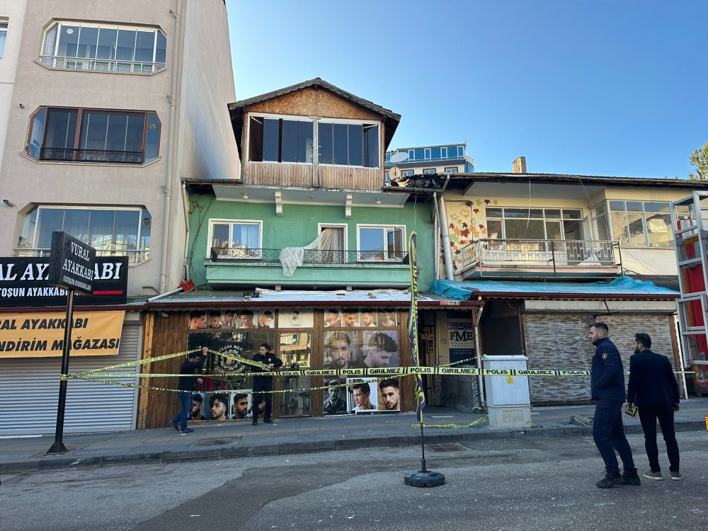 Ankara'da patlama: Ev Harabeye Döndü