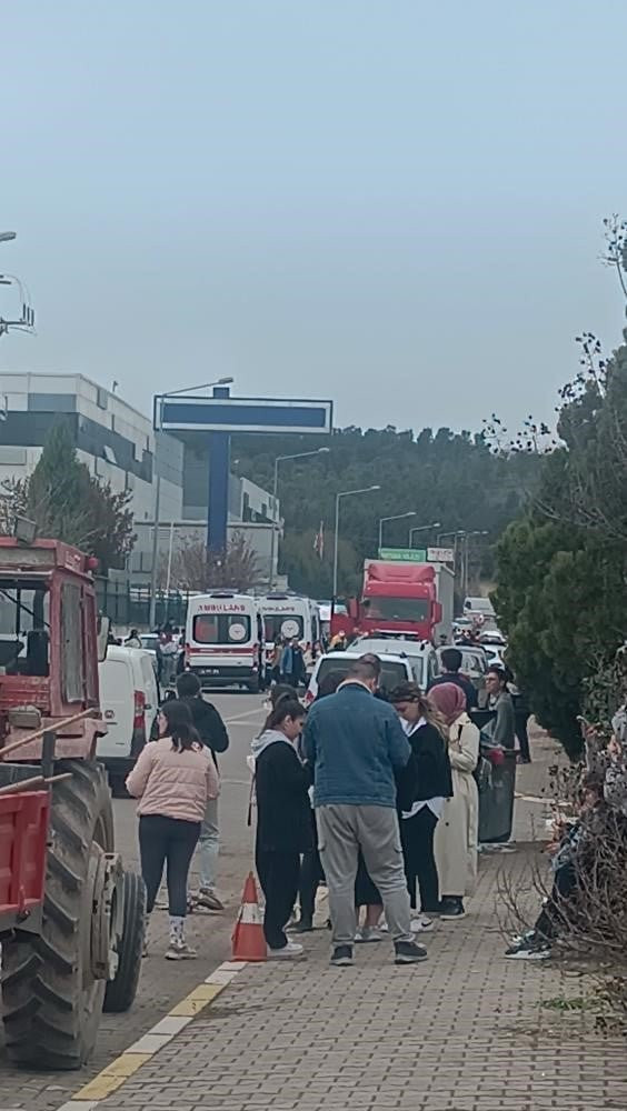 Balıkesir’de fabrikada feci olay! Amonyaktan zehirlendiler: 9 işçi hastaneye kaldırıldı