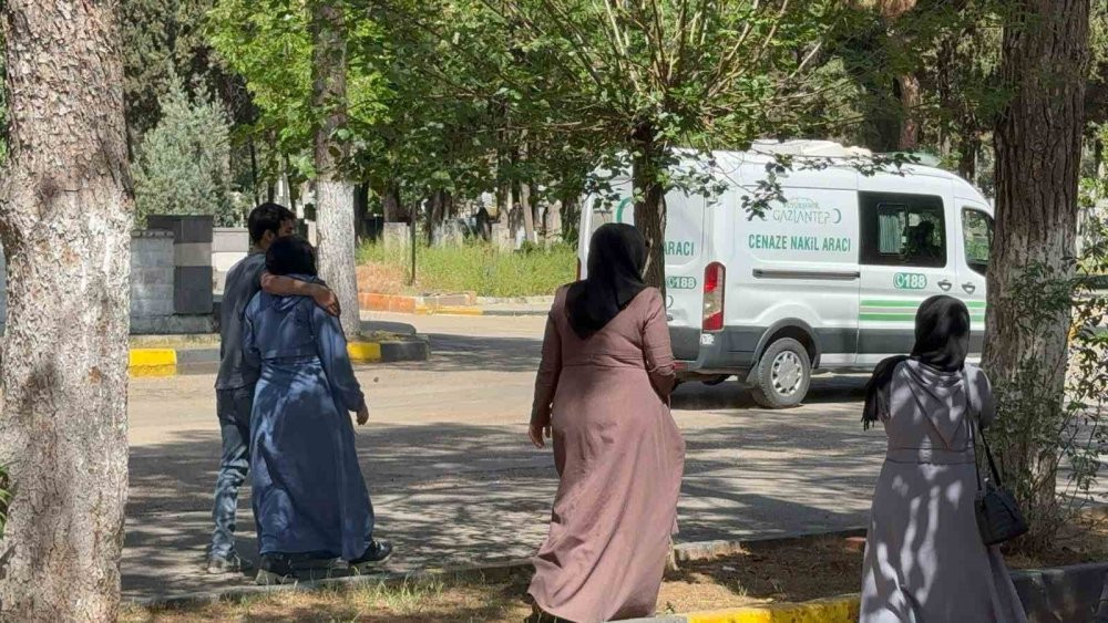 Komşunun park ettiği araç minik Yezen’i hayattan kopardı