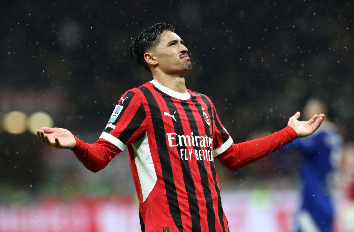 tijjani-reijnders-milan-como-celebrate.jpg