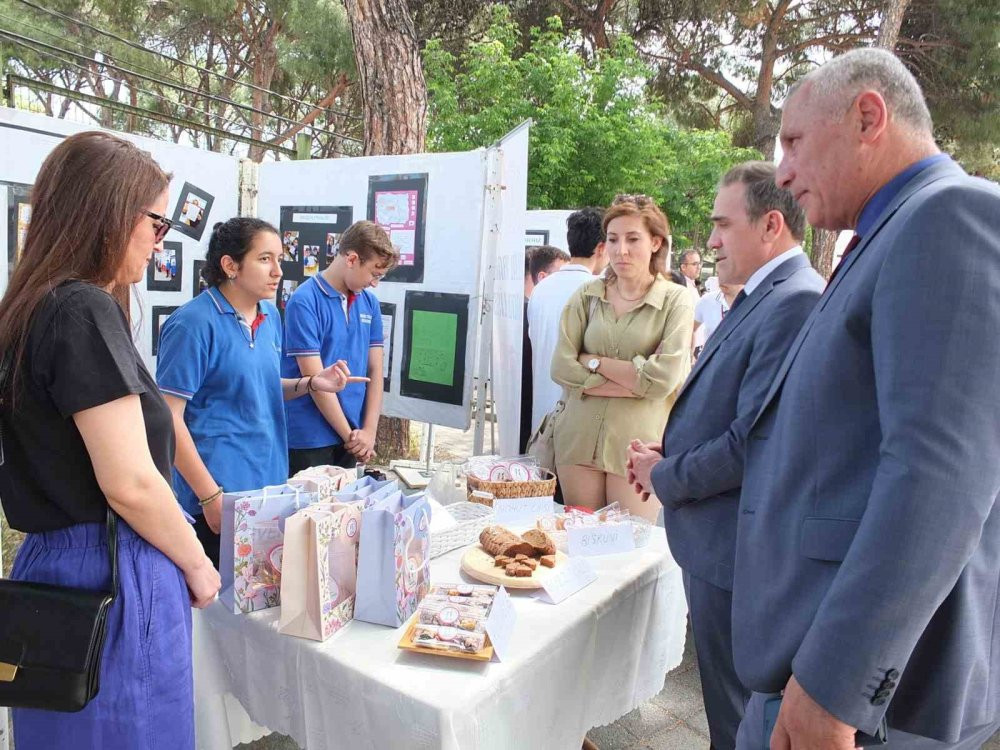 &Ouml;ğrencilerden sanat ş&ouml;leni