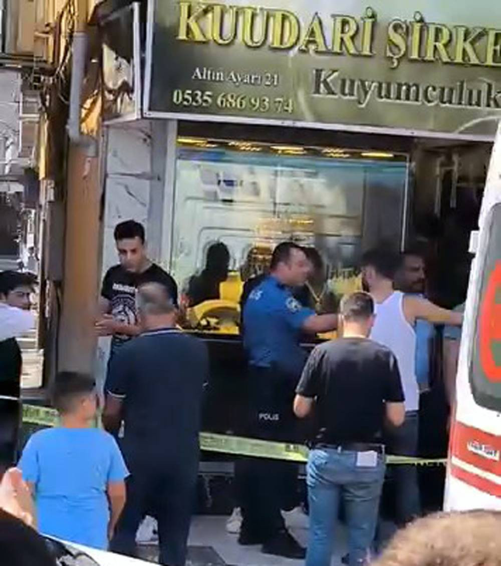Soygun sonrası şok görüntüler! Say say bitiremediler