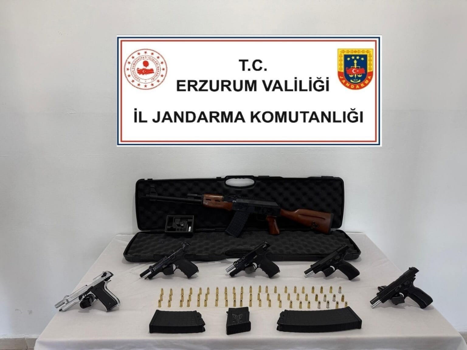 dugun-magandalarina-horosanda-jandarma-soku-6-gozalti-yenicag.jpg