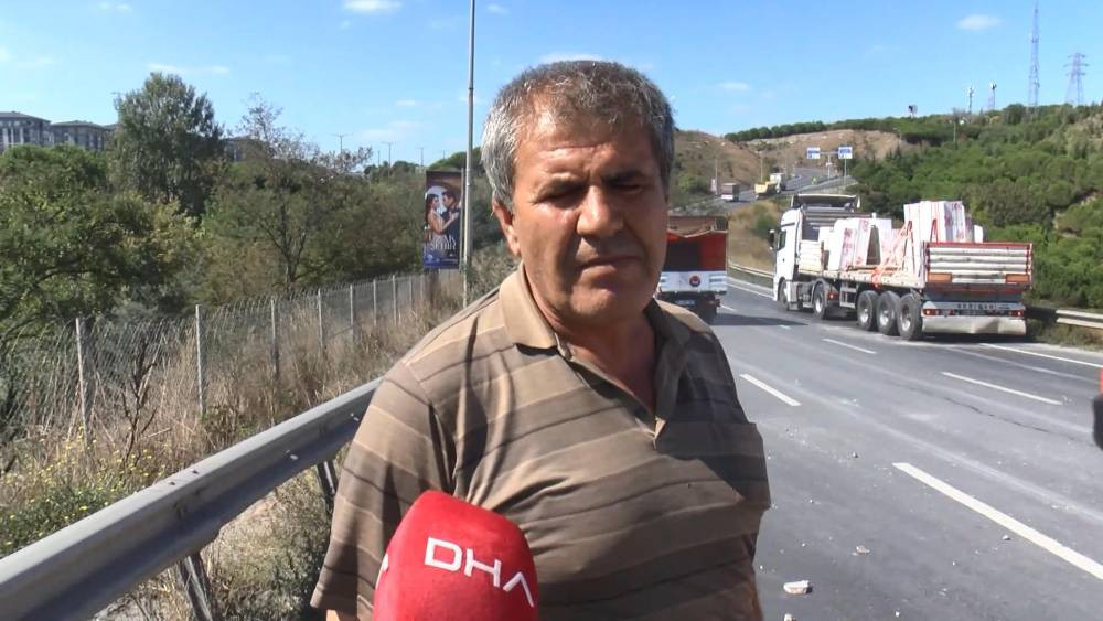 TEM yan yolu mermer kapladı! İstanbul trafiği felç oldu