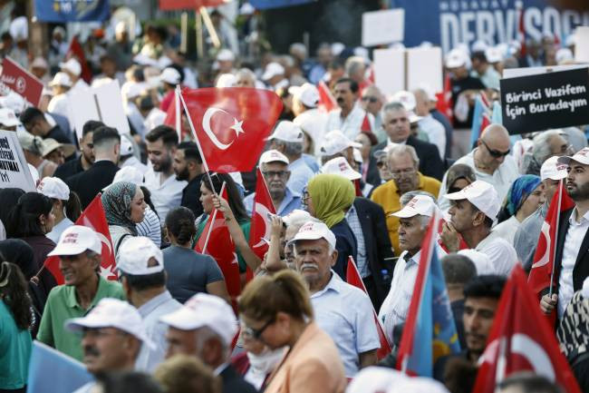 dervisoglu-mersinde-birinci-vazifen-935726-277872-001.jpg