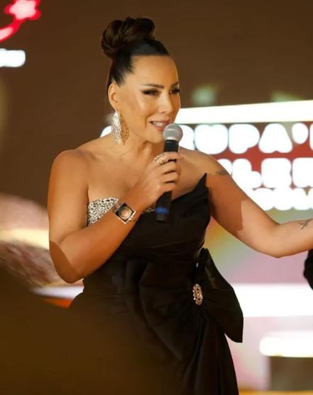 asena-geri-dondu-40-milyonluk-bentleyle-gundemde-yenicag-8.jpg