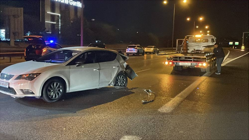 TEM Otoyolu’nda feci kaza! Sürücü aranıyor